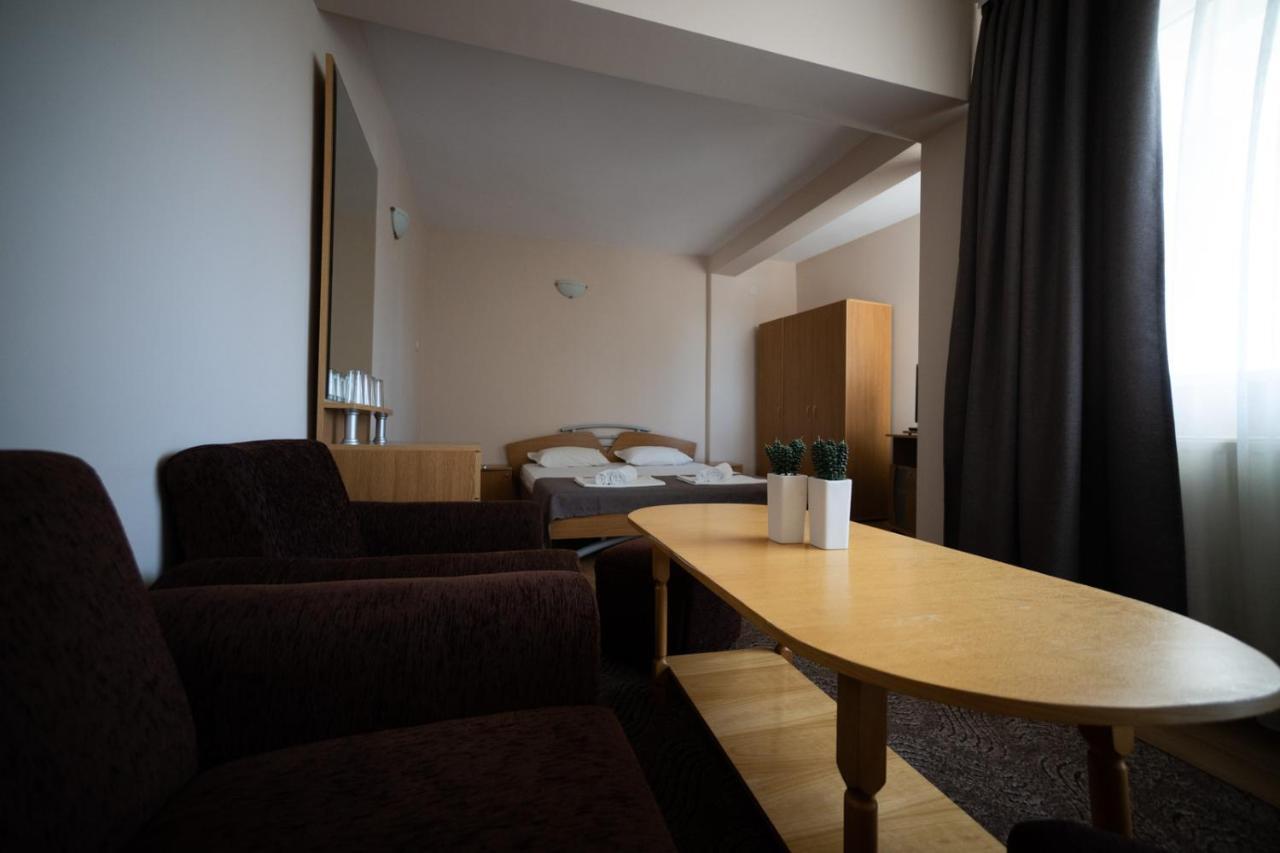 Hotel Velista Voneshta Voda Εξωτερικό φωτογραφία